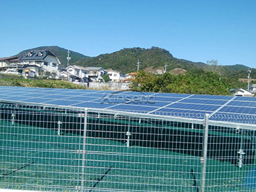 Montagem solar de cerca de malha de arame, Japão